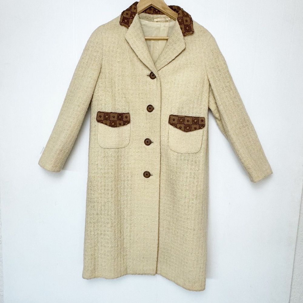 Donegal handwoven Tweed ivory and brown tailored coat in 100% pure wool Large